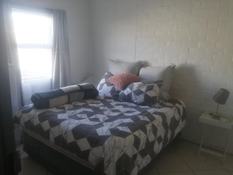 To Let 2 Bedroom Property for Rent in Brooklyn Western Cape